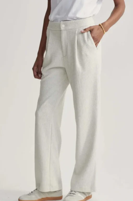 Aberdeen Straight Leg Pant