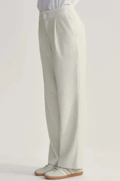 Aberdeen Straight Leg Pant