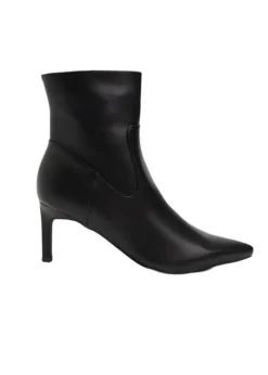 Henrie Bootie